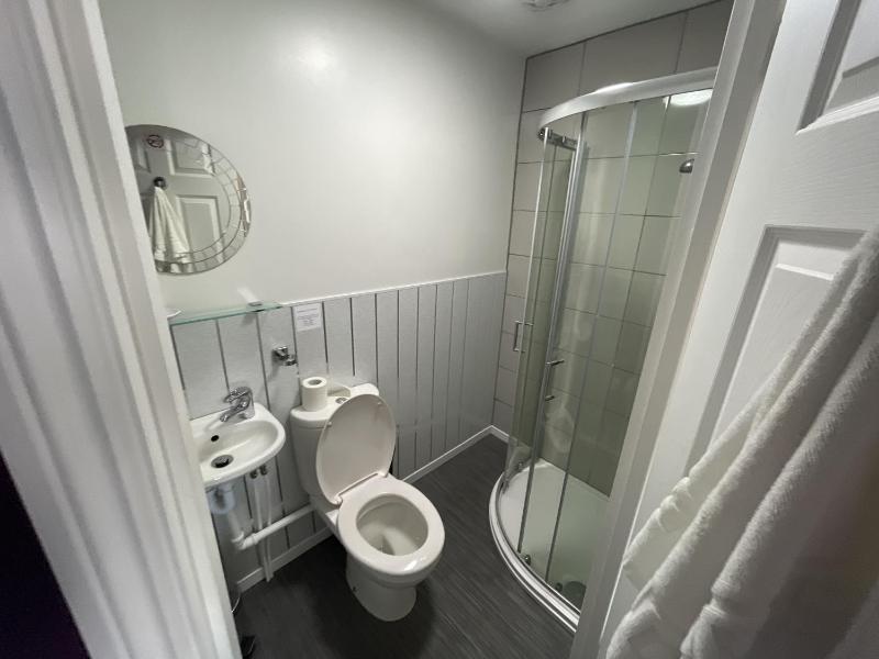 Room image 3